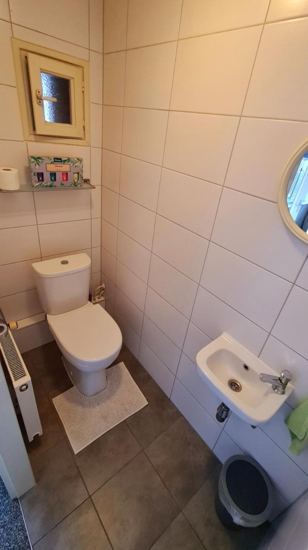 Roos Guesthouse Holiday Appartements Valkenburg aan de Geul Room photo